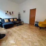 Pif Apartments Hirscher